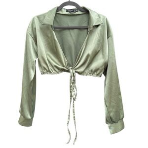 Missguided Women's Green Satin Style Collar Cropped Blouse Size 4